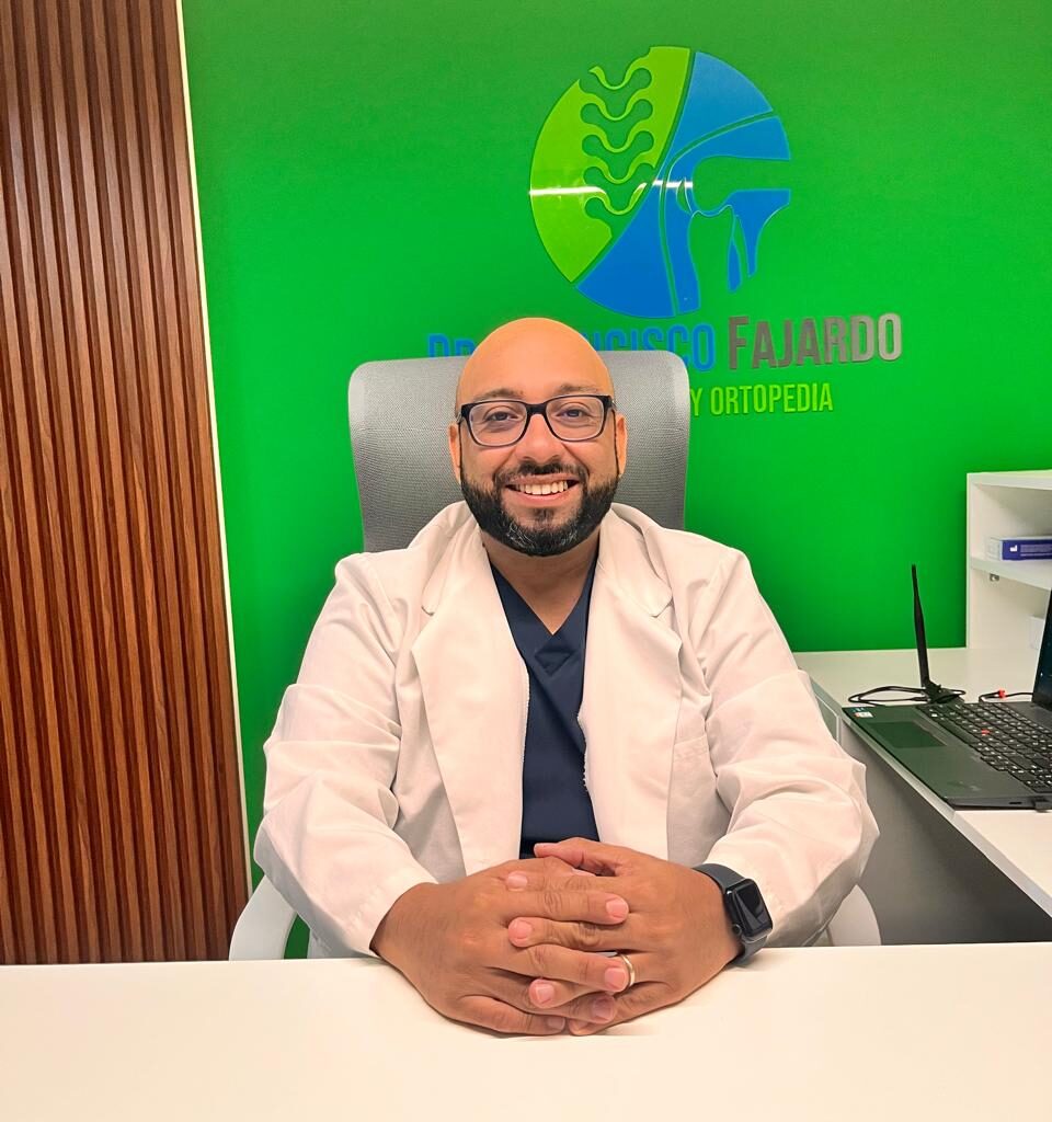 Dr. Carlos Francisco Fajardo Traumatólogos en Guatemala Guia Medica