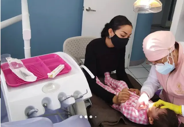 dra karina villatoro dentista de bebes (15)